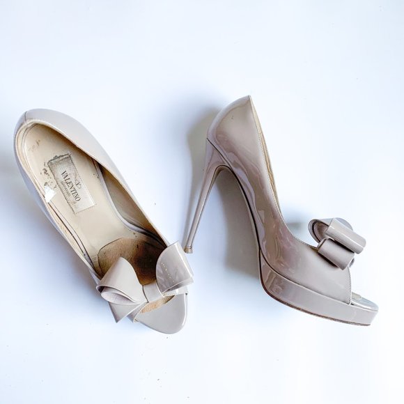 Valentino Patent Leather Bow Peep Toe Heels - Picture 2 of 7
